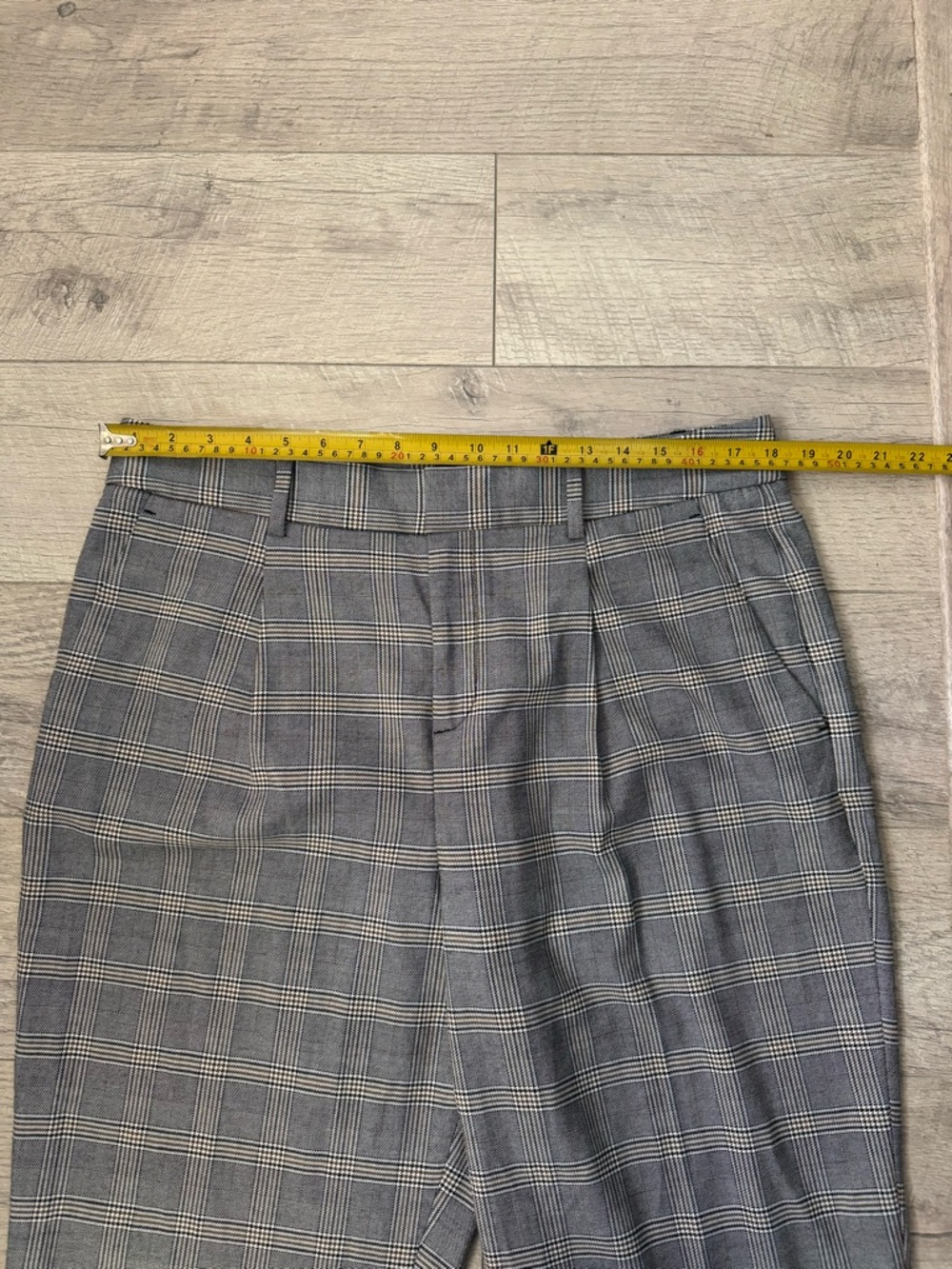 Banana Republic Gray Glen Plaid Women’s Dress Pants - Picture 3 of 7